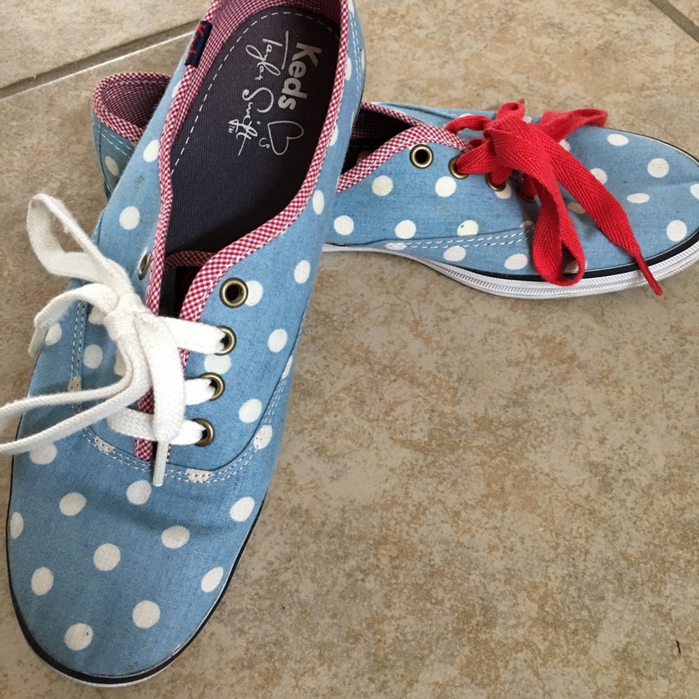 Keds snicker